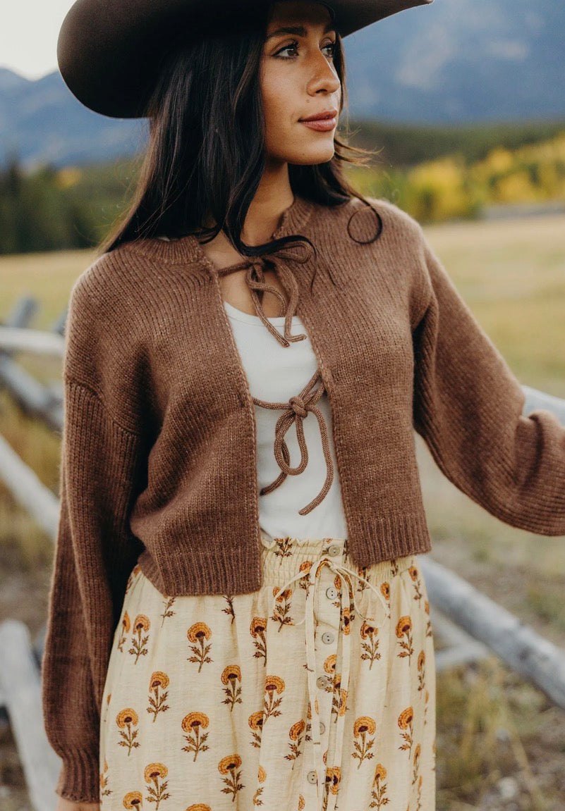 Jackets / Sweaters: Bow front crop cardigan