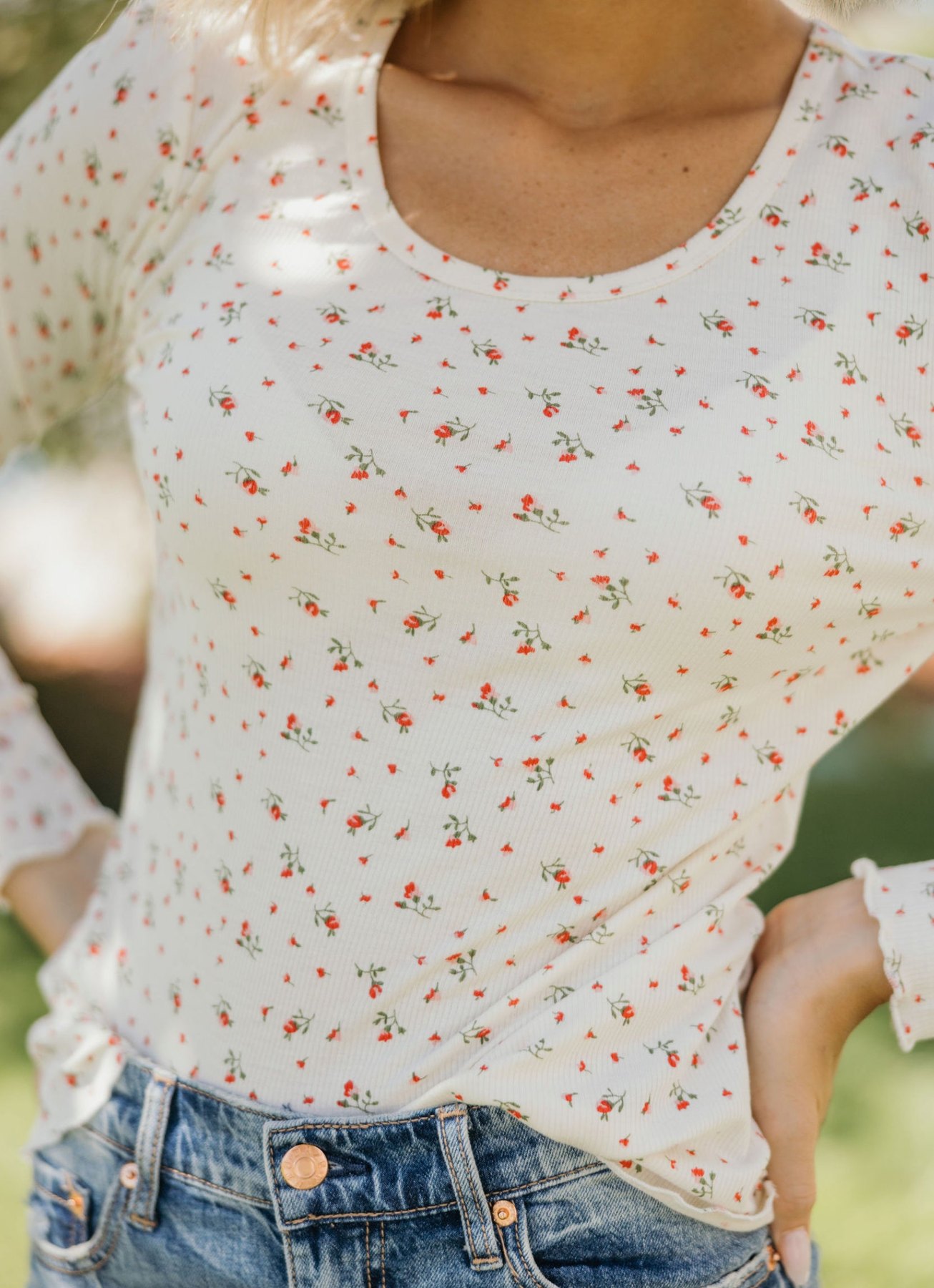 Long Sleeve Ribbed Tee in Delicate Bud, thumbnail 3