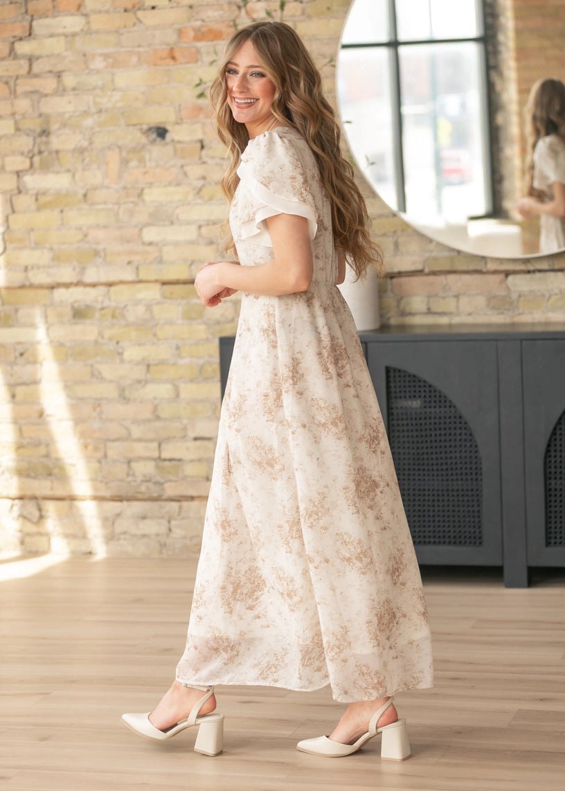 Maren Floral Maxi Dress in Tan, thumbnail 3