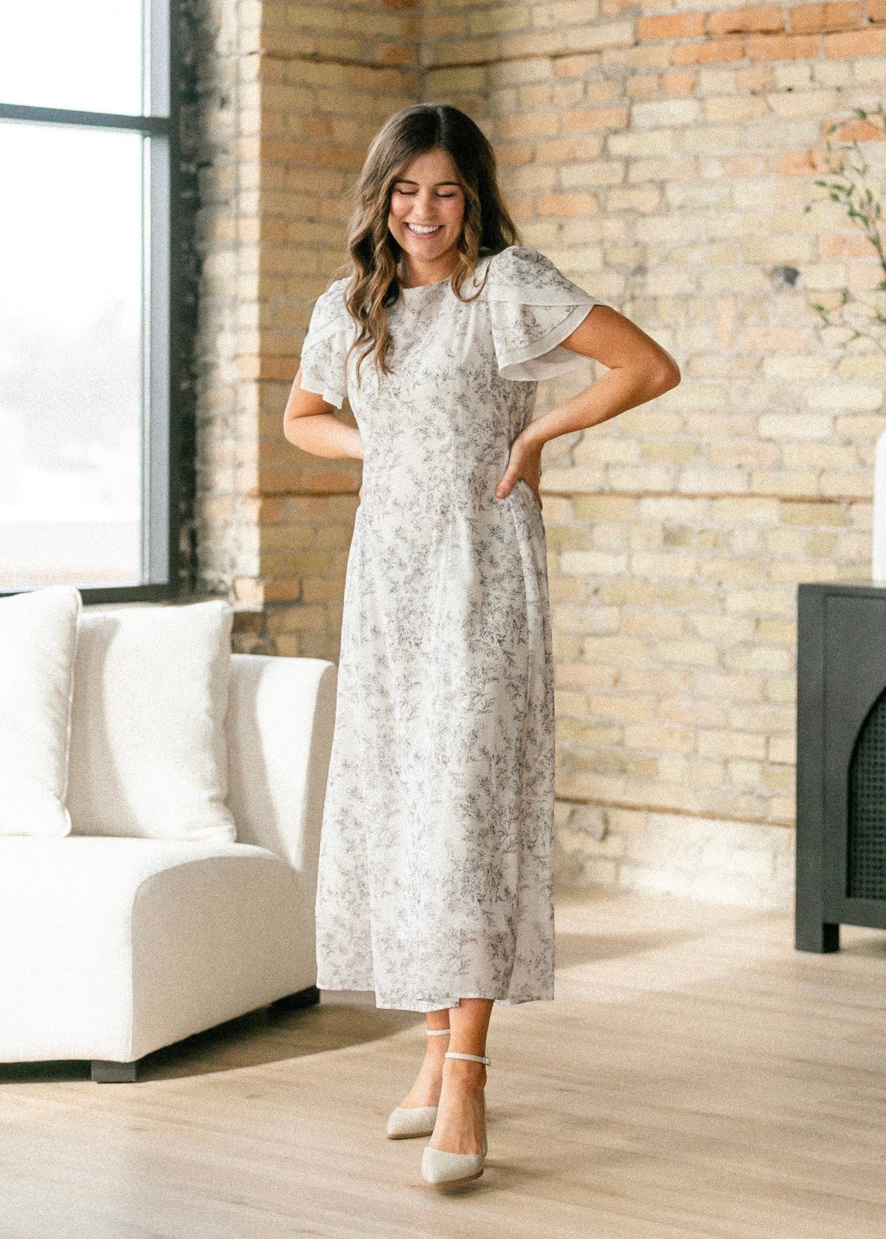 Maren modest maxi dress in grey, thumbnail 3