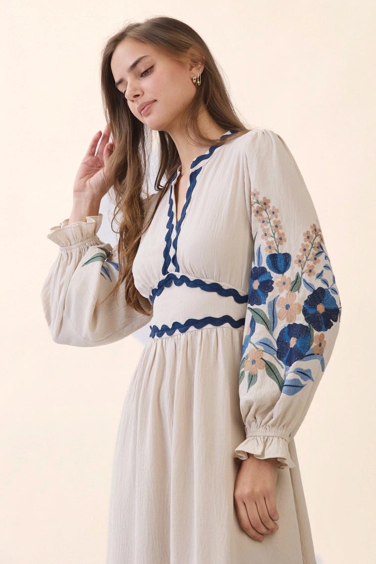 Ollie Ecru Embroidered Midi Dress, thumbnail 3