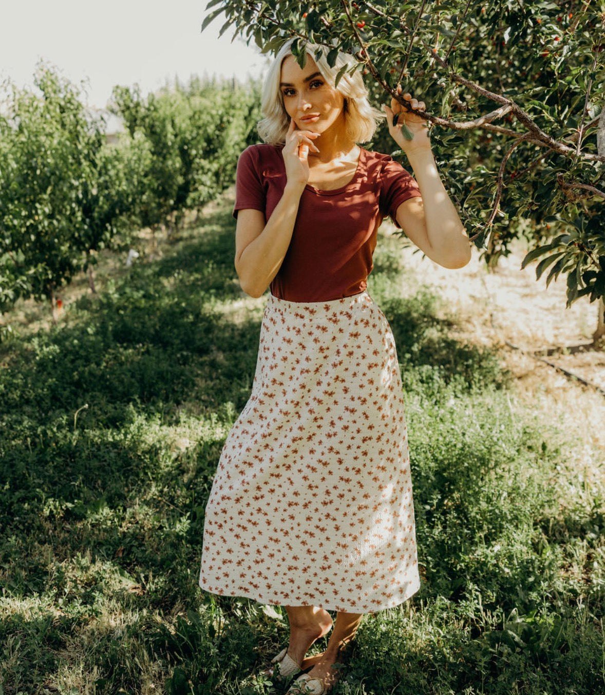 Short Sleeve Scoop Tee in Garnet Rose, thumbnail 4