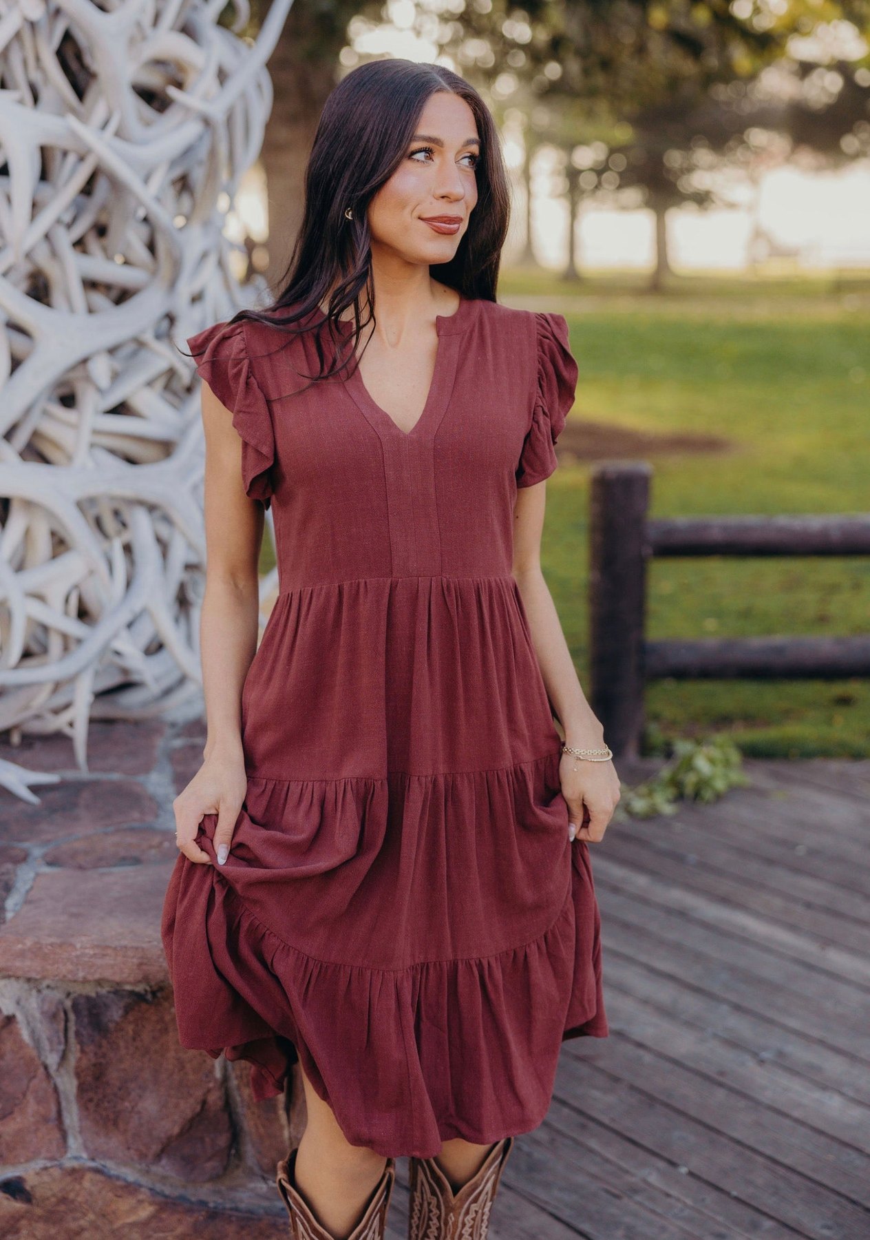 Tara Tiered Midi Dress in Burgundy, thumbnail 5